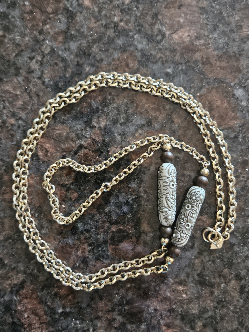 Sarah Coventry Gold Floral Daisy Bead Necklace in Cream and Brown